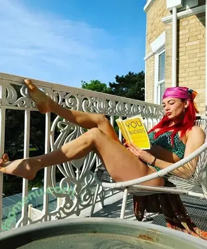 Dianne Buswell / diannebuswell nude photo #0032