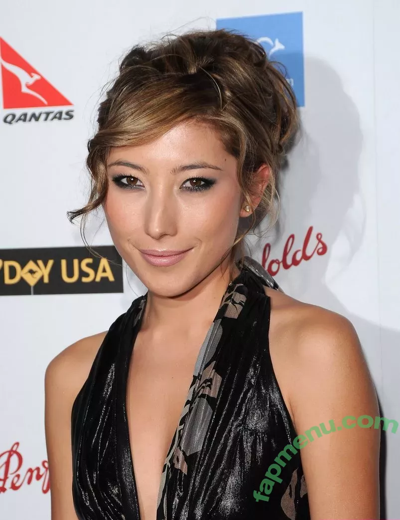 Dichen Lachman nude photo #0022 (dichenlachman)