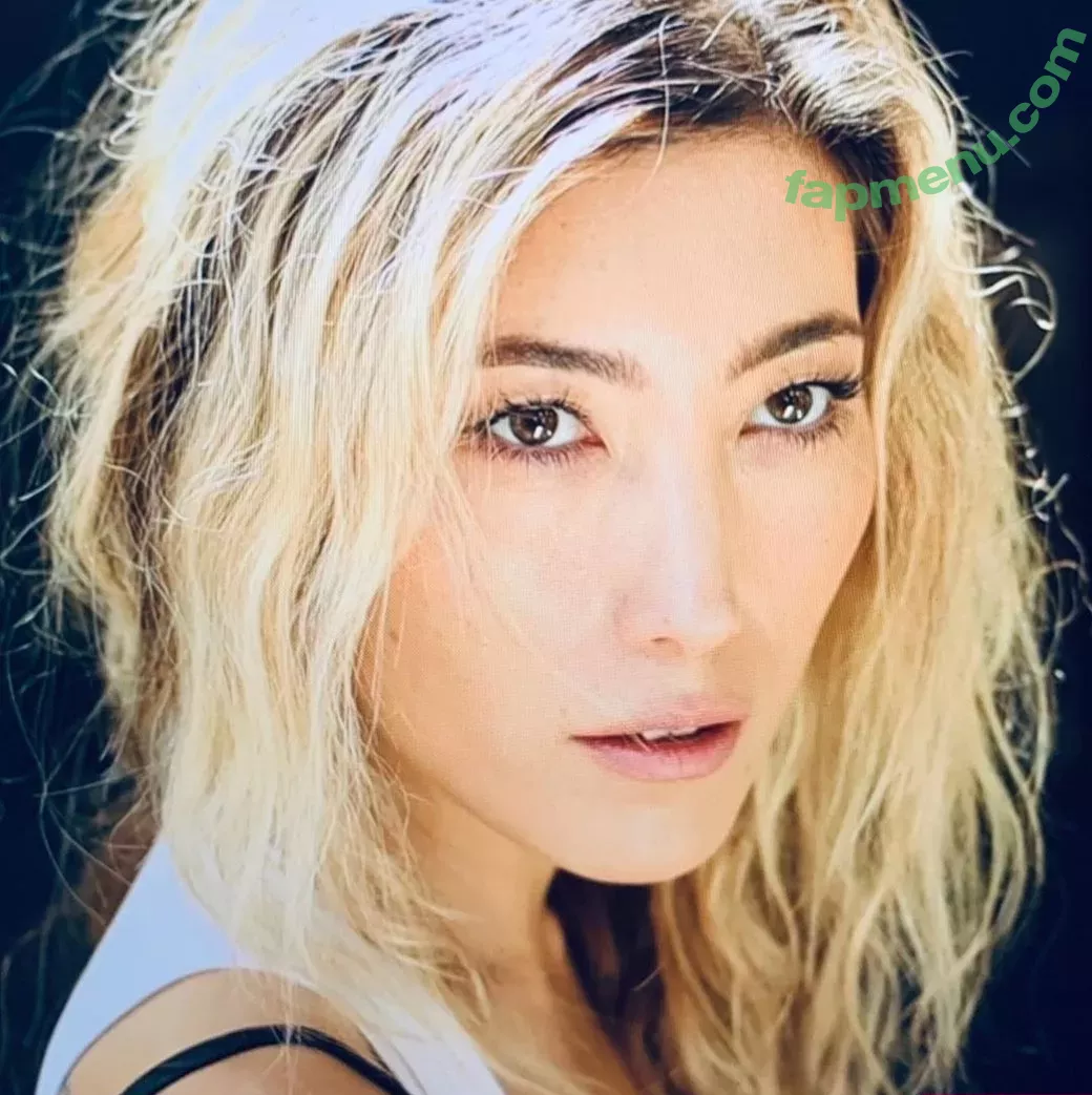 Dichen Lachman nude photo #0038 (dichenlachman)