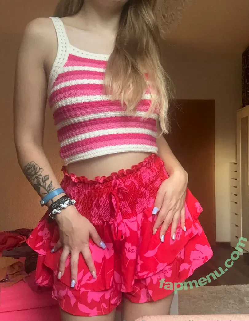 diemariechen nude photo #0008 (marie.chen_official)