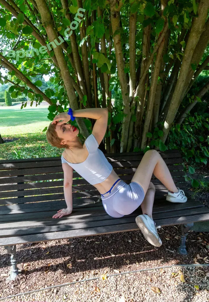 diemilitanteveganerin nude photo #0076 (diemilitanteveganerin)