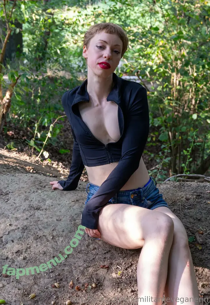 diemilitanteveganerin nude photo #0081 (diemilitanteveganerin)