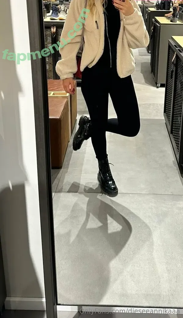 dieseeannikaaa nude photo #0074 (dieseeannikaaa)