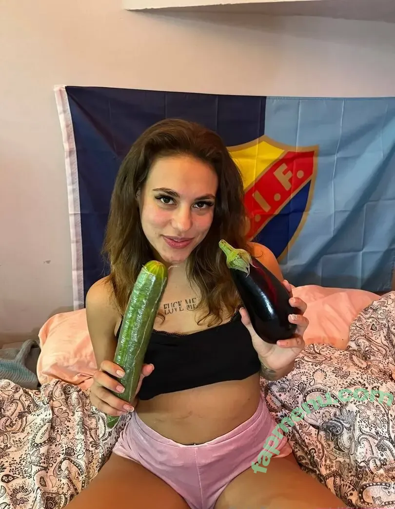 diftjejen nude photo #0006 (dif.tjejen)