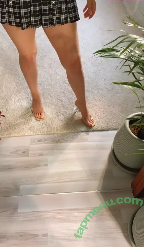 Dilan Dere nude photo #0033 (diddilala / dilanderea / onlydilandere)