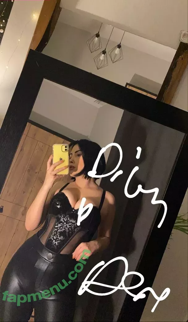 Dilan Dere nude photo #0054 (diddilala / dilanderea / onlydilandere)