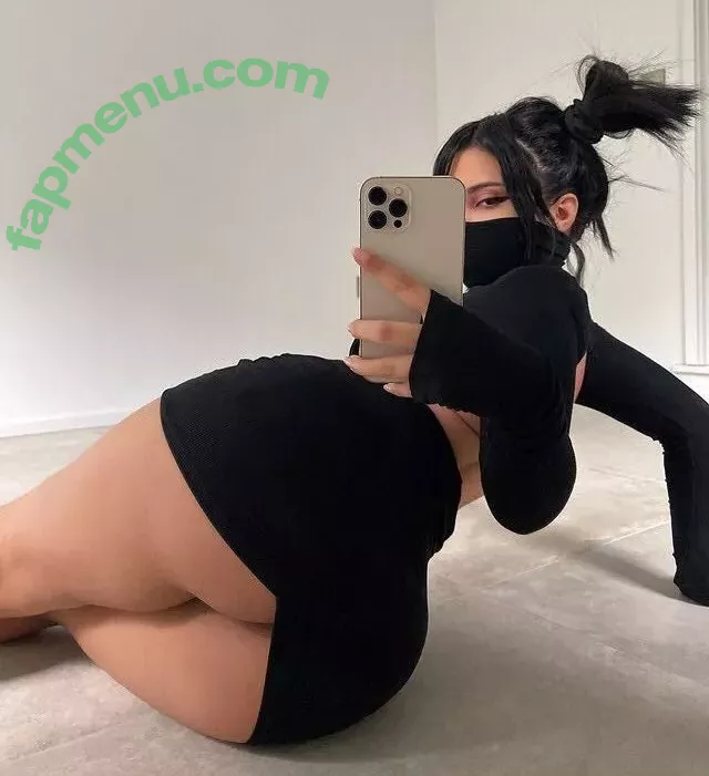 Dilan Dere nude photo #0056 (diddilala / dilanderea / onlydilandere)