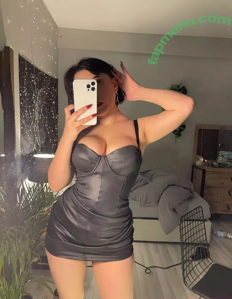 Dilan Dere nude photo #0089 (diddilala / dilanderea / onlydilandere)