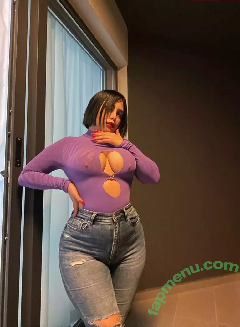 Dilan Dere nude photo #0120 (diddilala / dilanderea / onlydilandere)