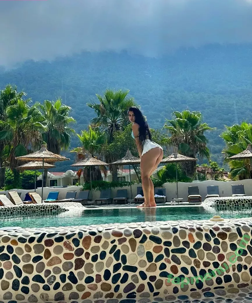 Dilara Deniz nude photo #0030 (ddilaradeniz / diilaraadnz)