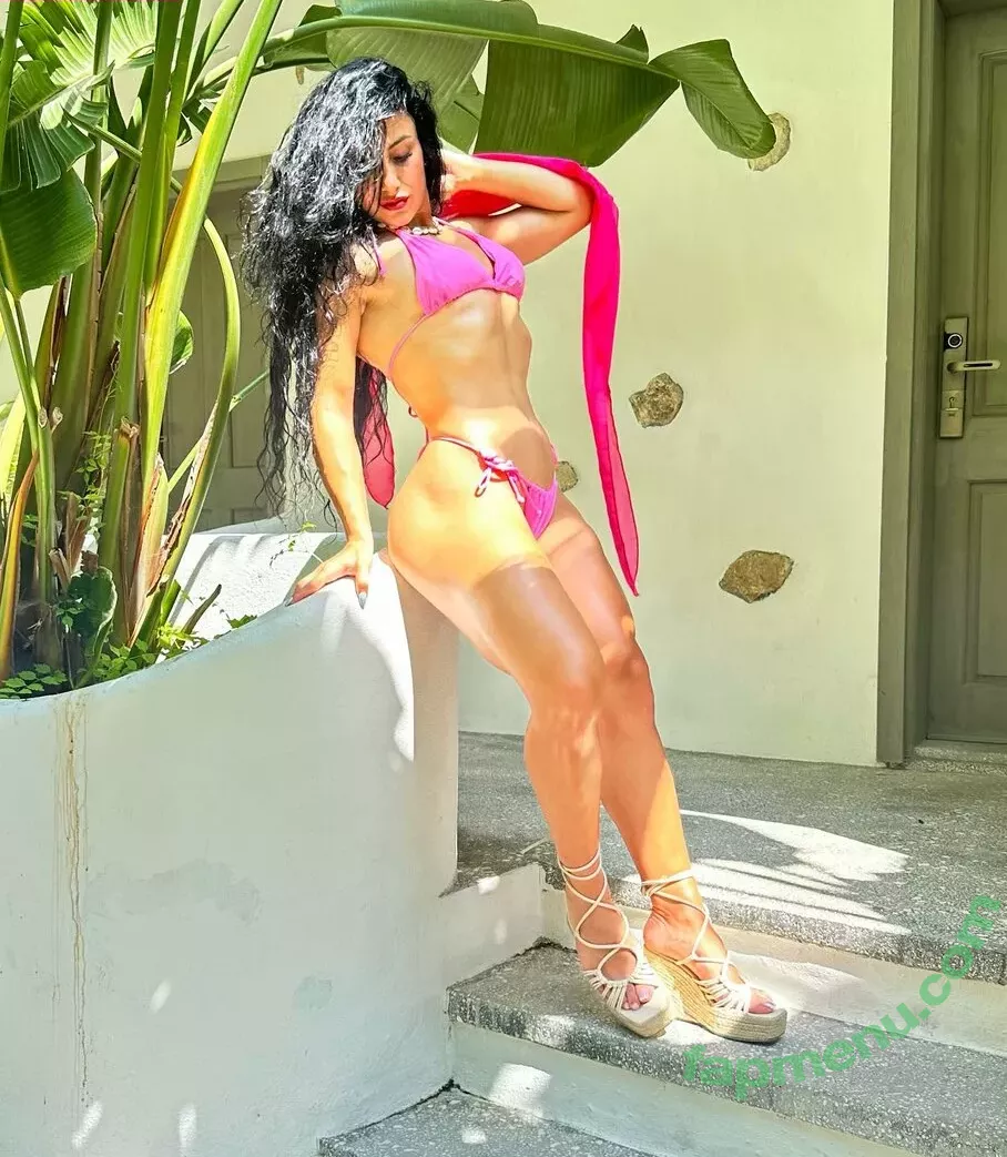 Dilara Deniz nude photo #0066 (ddilaradeniz / diilaraadnz)