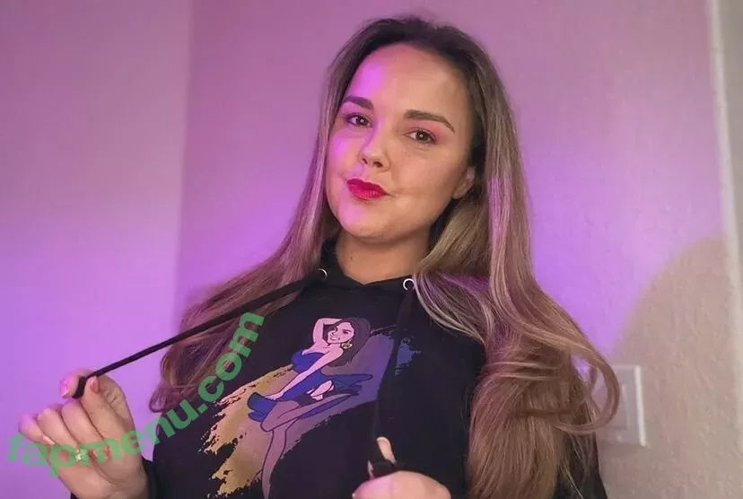 Dillion Harper nude photo #1978 (dillionharper / dillionharperexclusive_com)