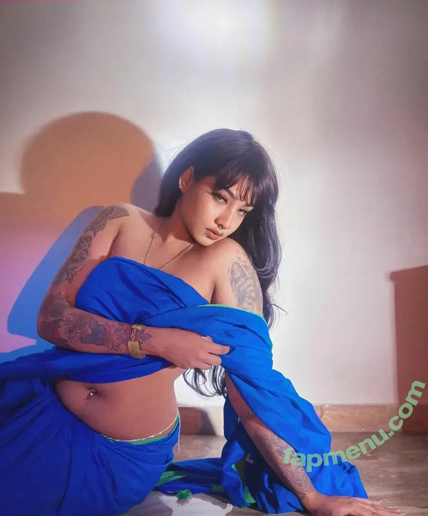 Dilnoor Sarna nude photo #0029 (diamondvoila)