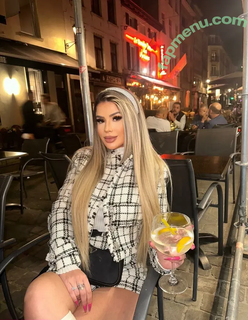 Dily Nicoluche nude photo #0038 (dilynicoluche / dilynicoluchefc)