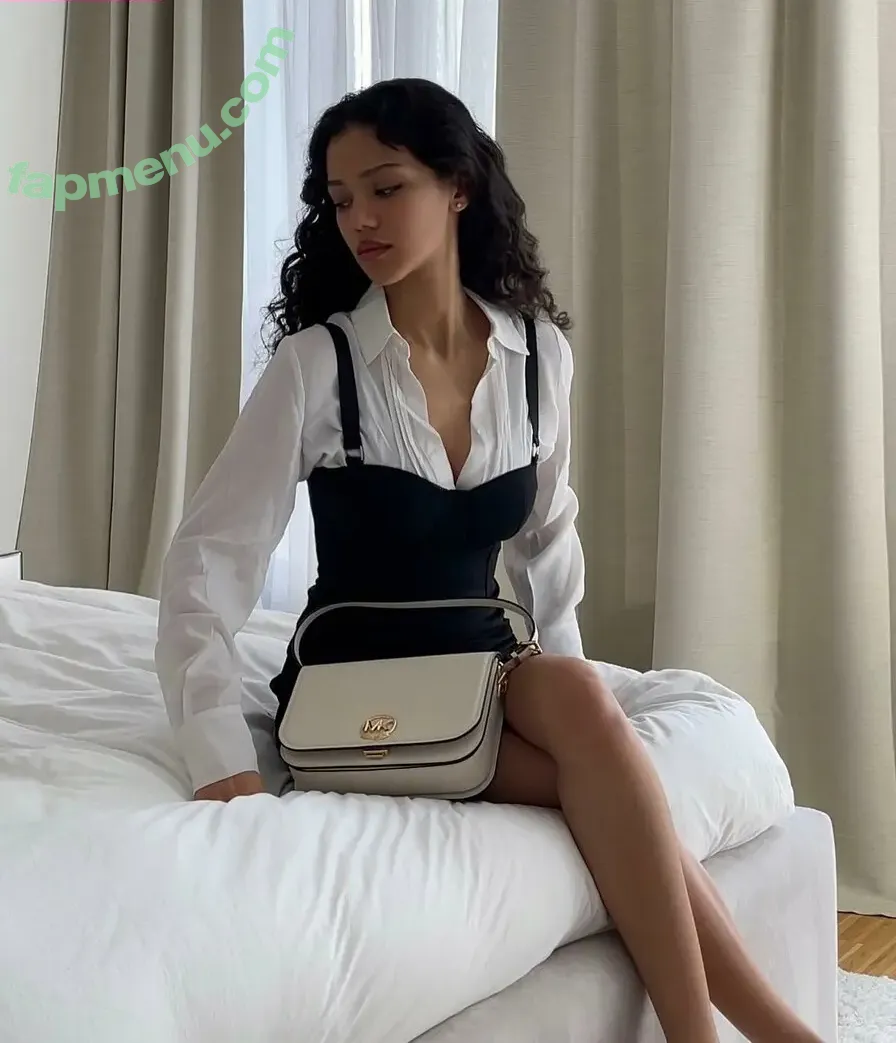 Dina Denoire nude photo #0015 (dinadenoire)