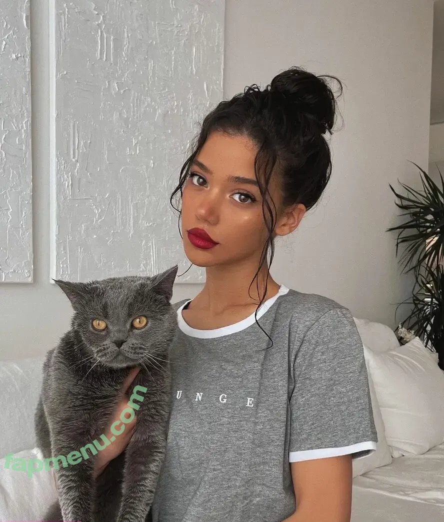 Dina Denoire nude photo #0023 (dinadenoire)