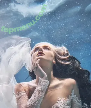 Dina Saeva / senoritasaeva nude photo #0400