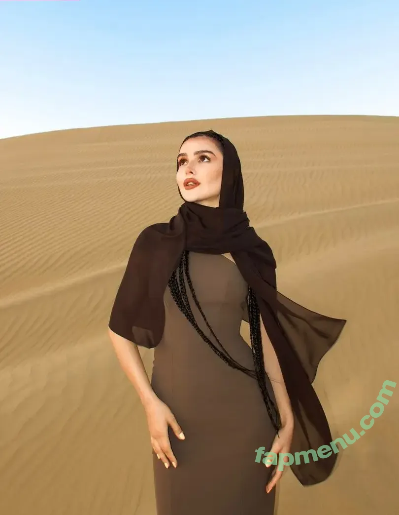 Dina Saeva nude photo #0171 (senoritasaeva)