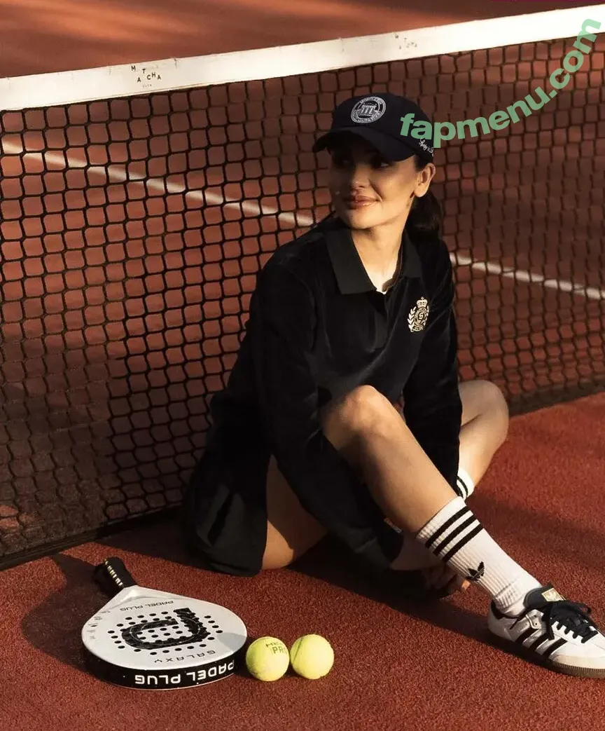 Dina Saeva nude photo #0201 (senoritasaeva)