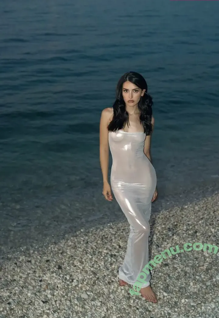 Dina Saeva nude photo #0202 (senoritasaeva)