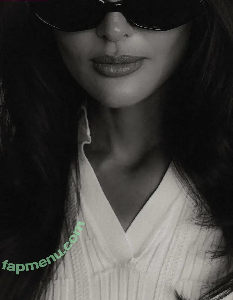 Dina Saeva nude photo #0251 (senoritasaeva)