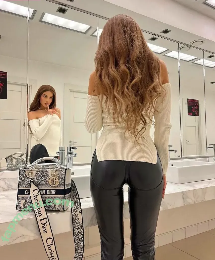 Dina Saeva nude photo #0296 (senoritasaeva)