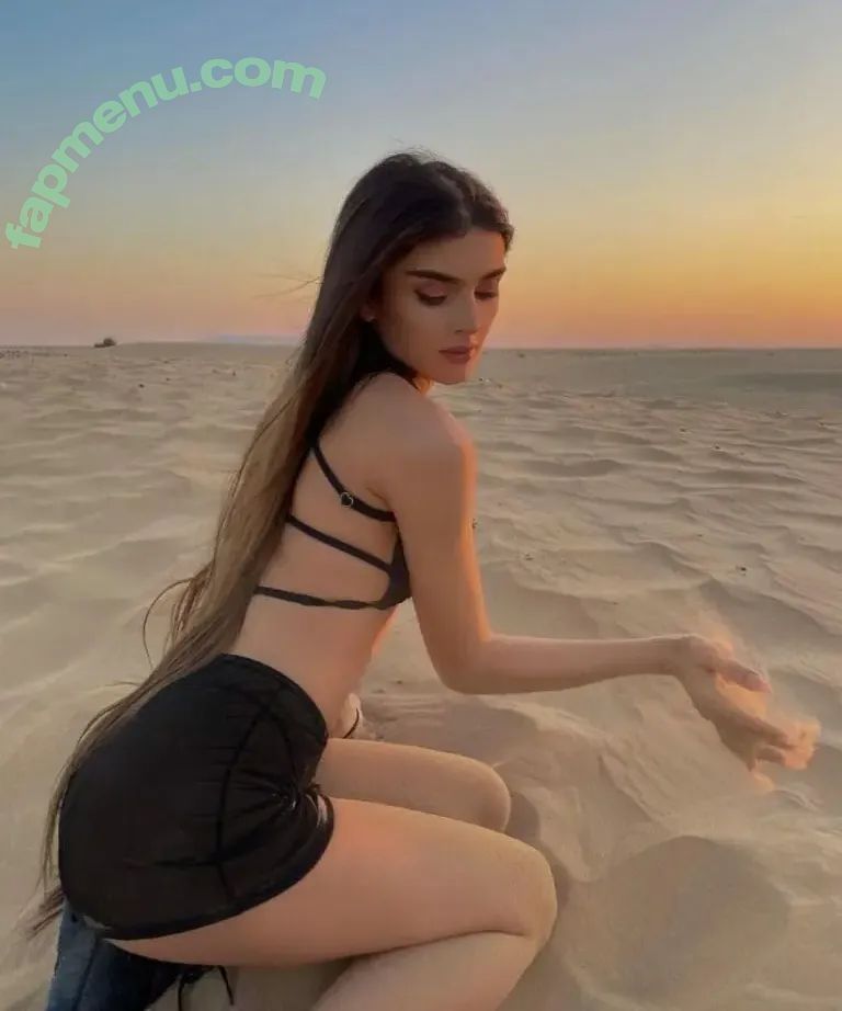 Dina Saeva nude photo #0326 (senoritasaeva)