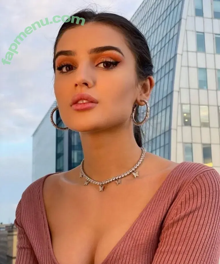 Dina Saeva nude photo #0334 (senoritasaeva)