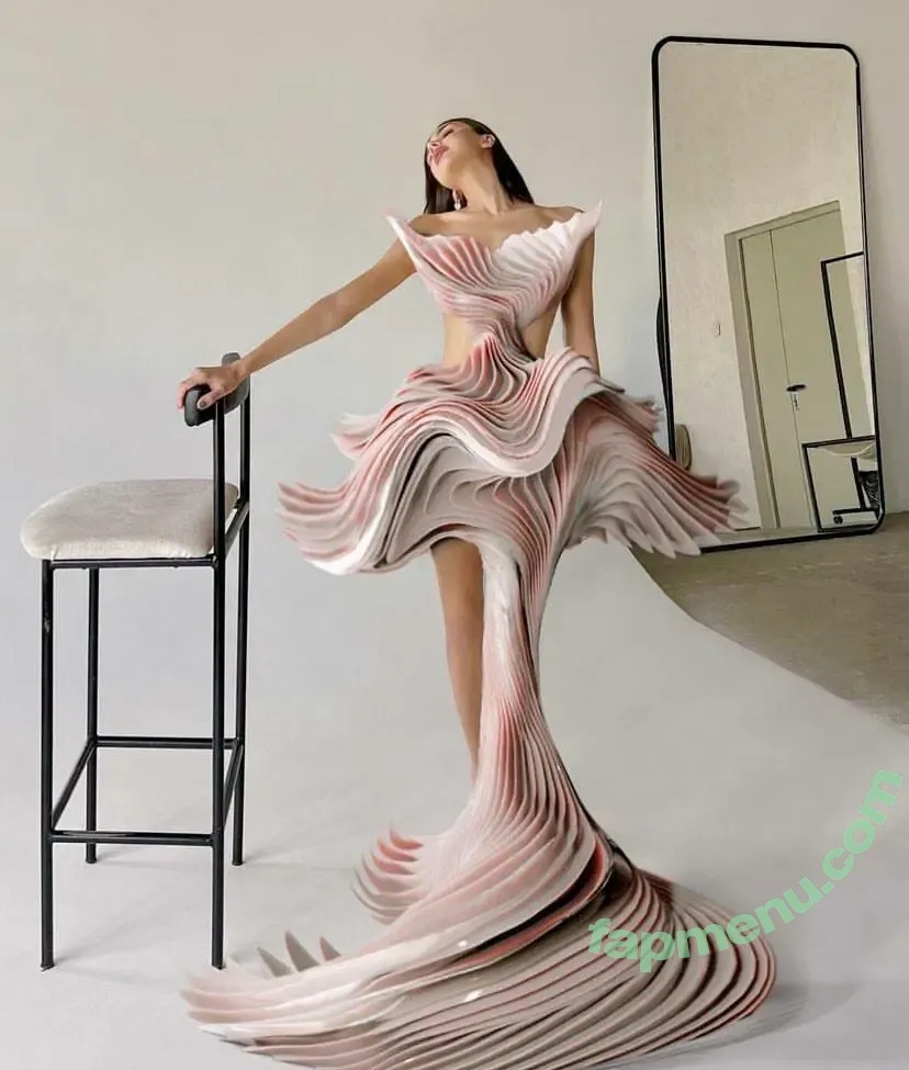 Dina Saeva nude photo #0343 (senoritasaeva)