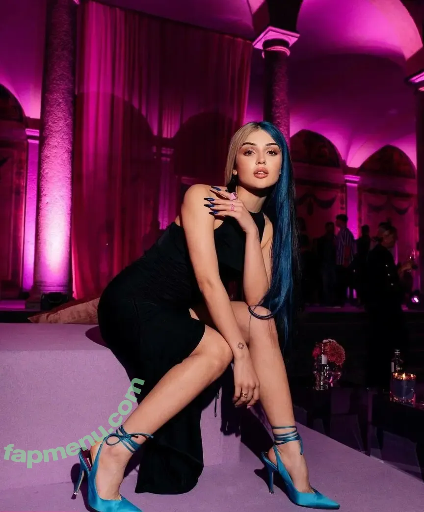 Dina Saeva nude photo #0344 (senoritasaeva)