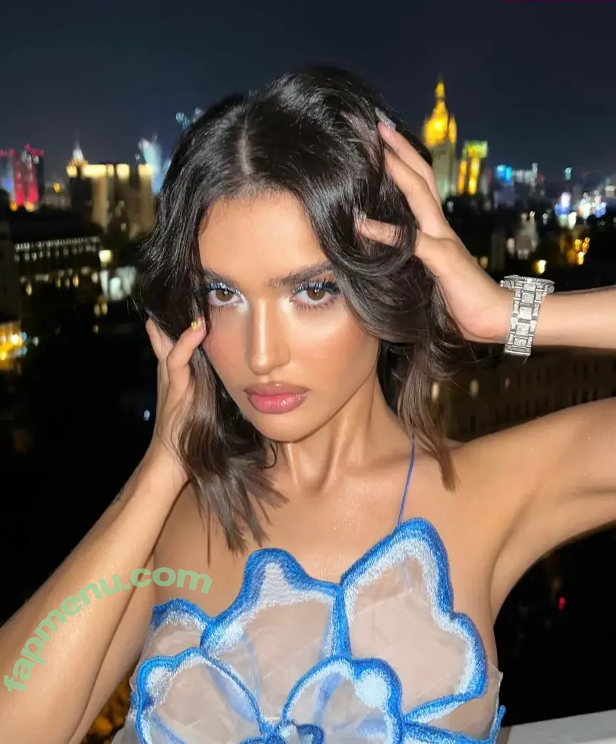 Dina Saeva nude photo #0371 (senoritasaeva)