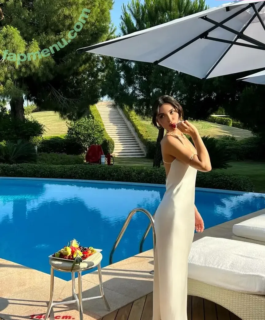 Dina Saeva nude photo #0384 (senoritasaeva)