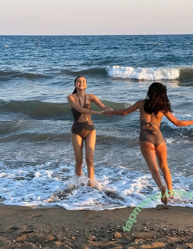 Dina Saeva nude photo #0386 (senoritasaeva)