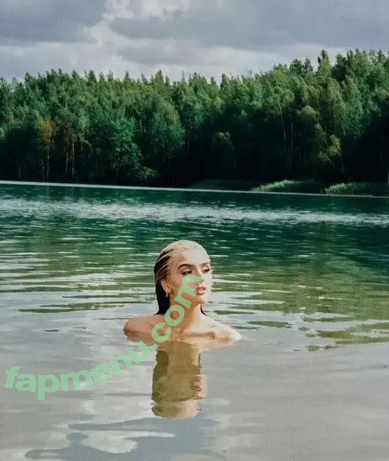 Dina Saeva nude photo #0399 (senoritasaeva)