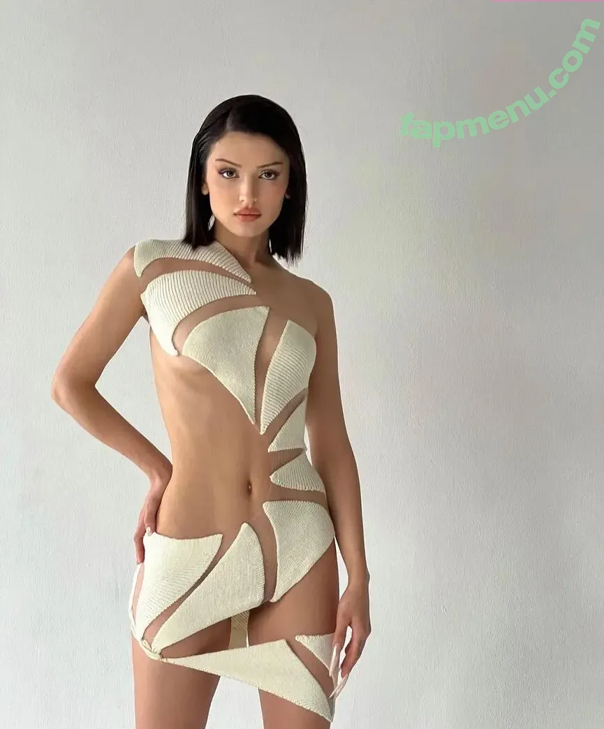 Dina Saeva nude photo #0426 (senoritasaeva)