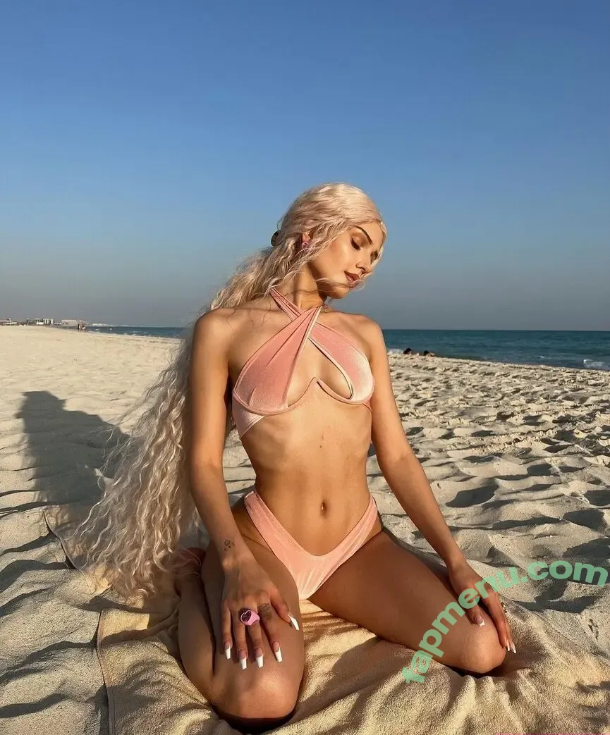 Dina Saeva nude photo #0435 (senoritasaeva)