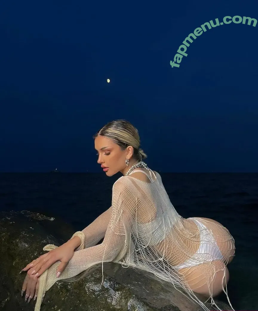 Dina Saeva nude photo #0452 (senoritasaeva)