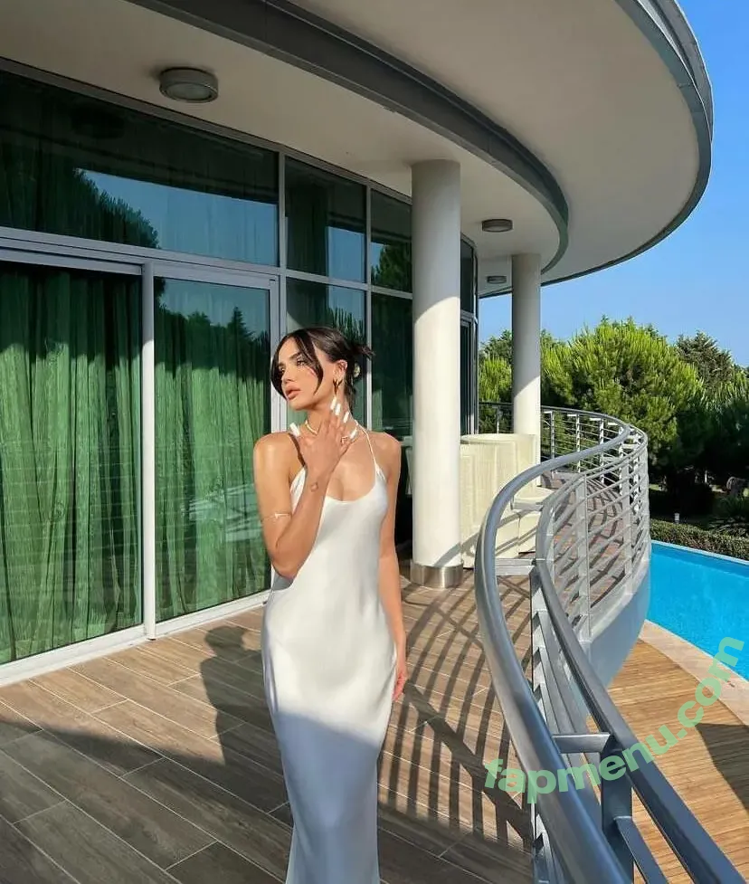 Dina Saeva nude photo #0516 (senoritasaeva)