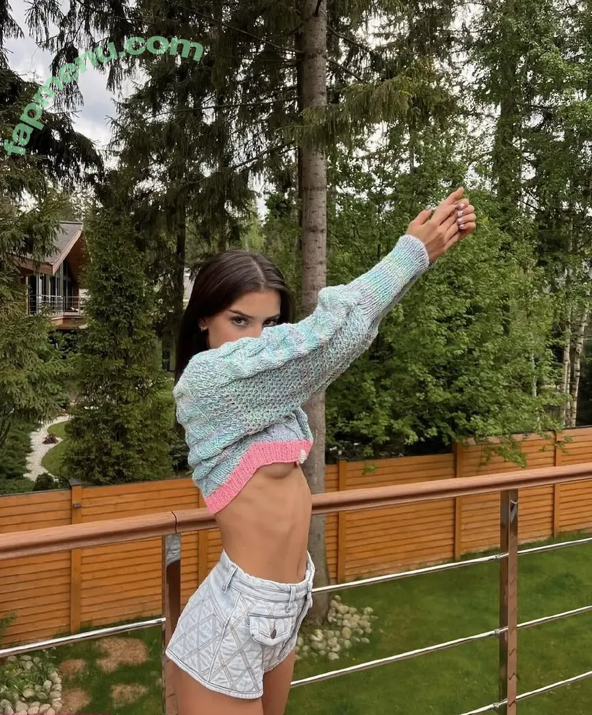 Dina Saeva nude photo #0562 (senoritasaeva)