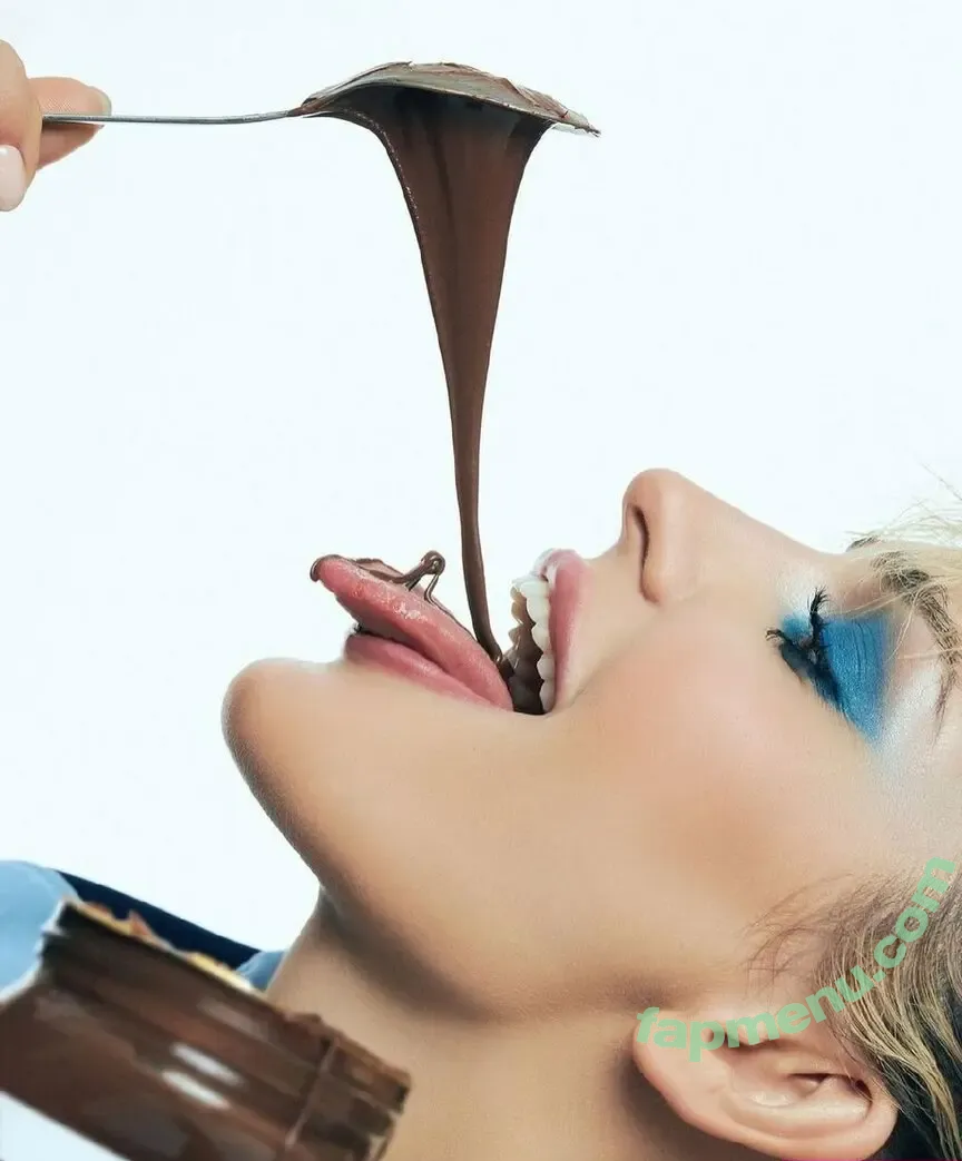 Dina Saeva nude photo #0570 (senoritasaeva)