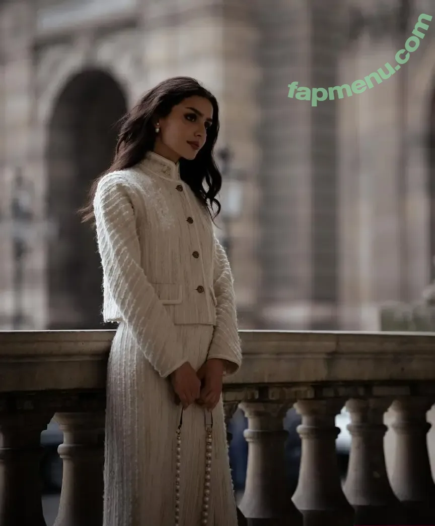 Dina Saeva nude photo #0605 (senoritasaeva)