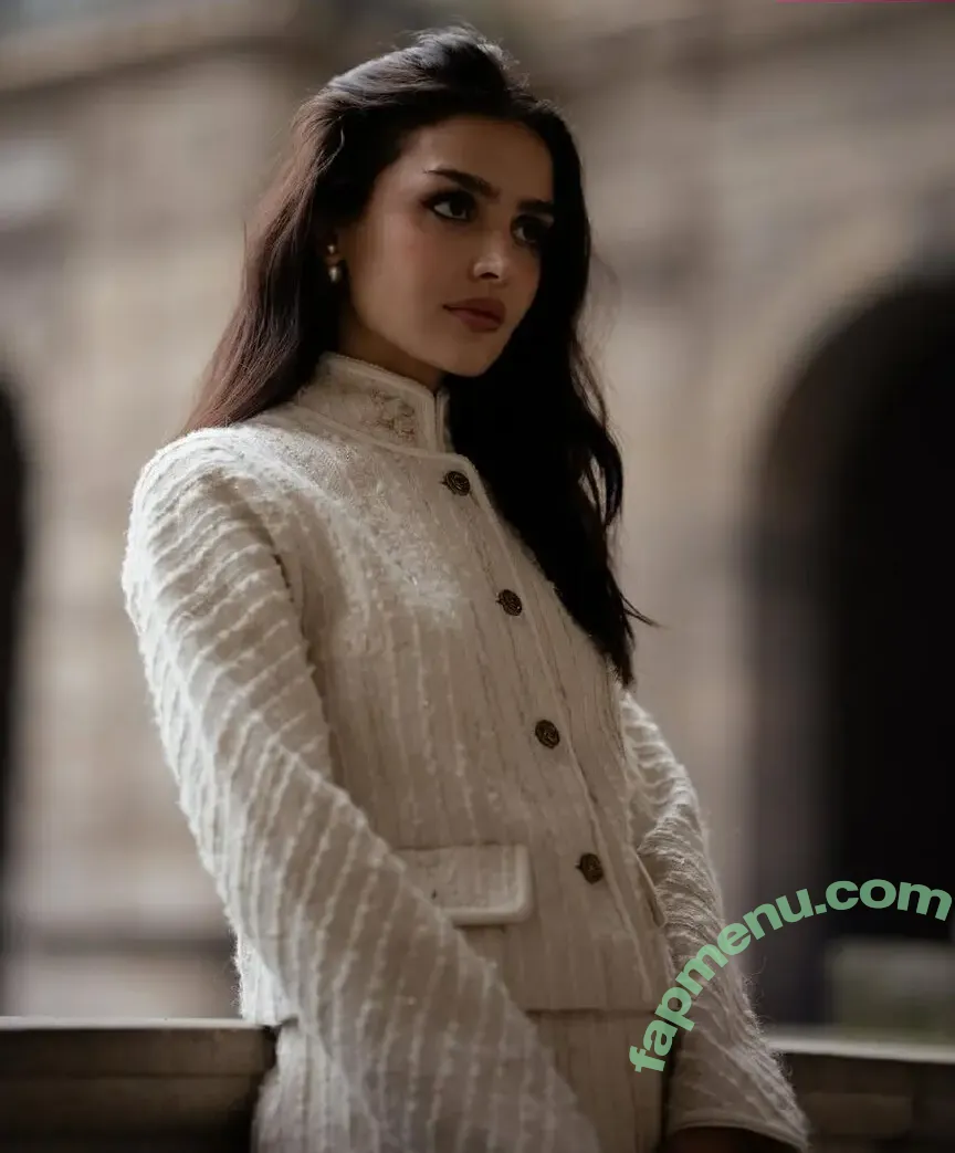 Dina Saeva nude photo #0606 (senoritasaeva)