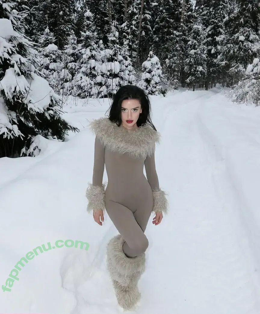 Dina Saeva nude photo #0625 (senoritasaeva)