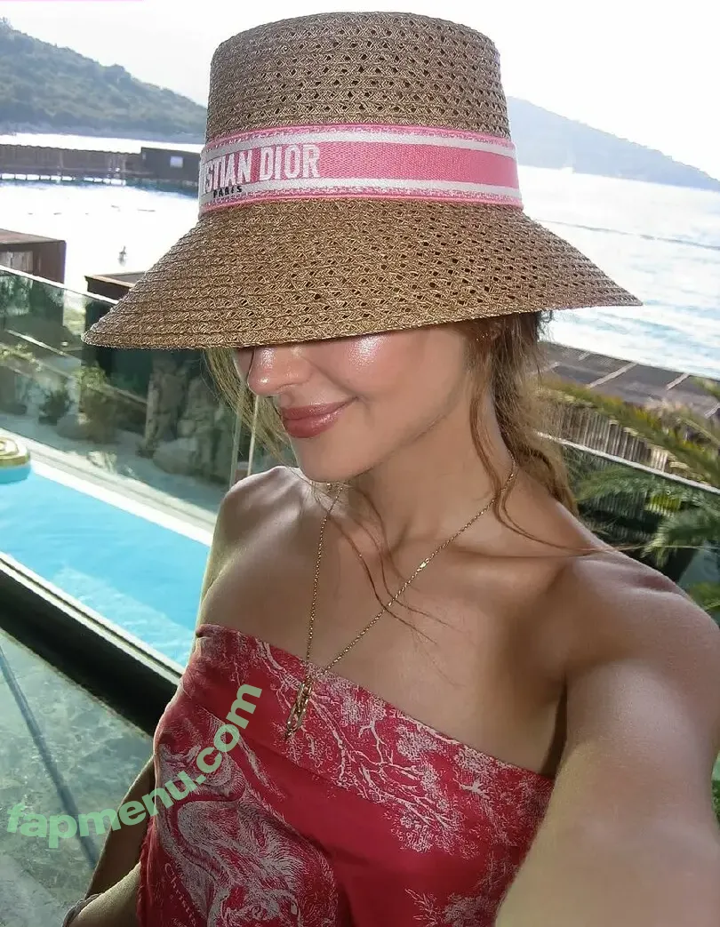 Dina Saeva nude photo #0668 (senoritasaeva)