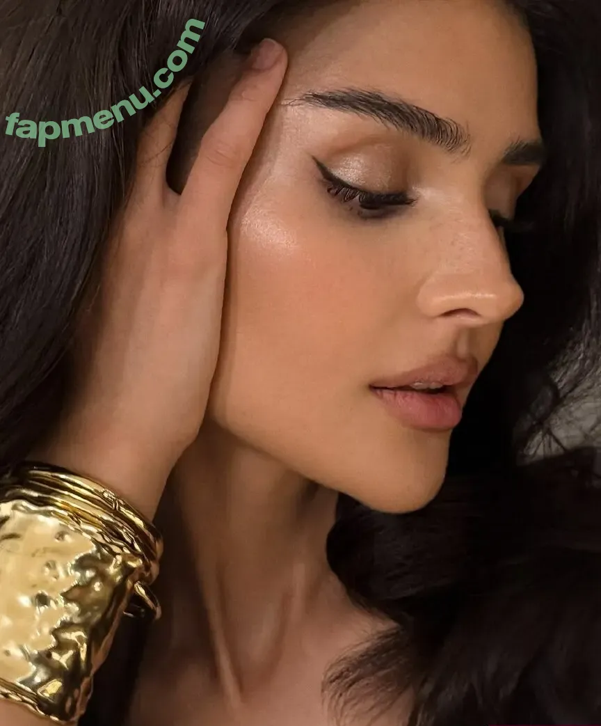 Dina Saeva nude photo #0706 (senoritasaeva)