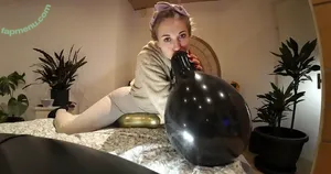 dinadelooner / dina.delooner nude photo #0009