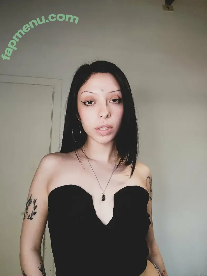 dinamour nude photo #0005 (dinamour)