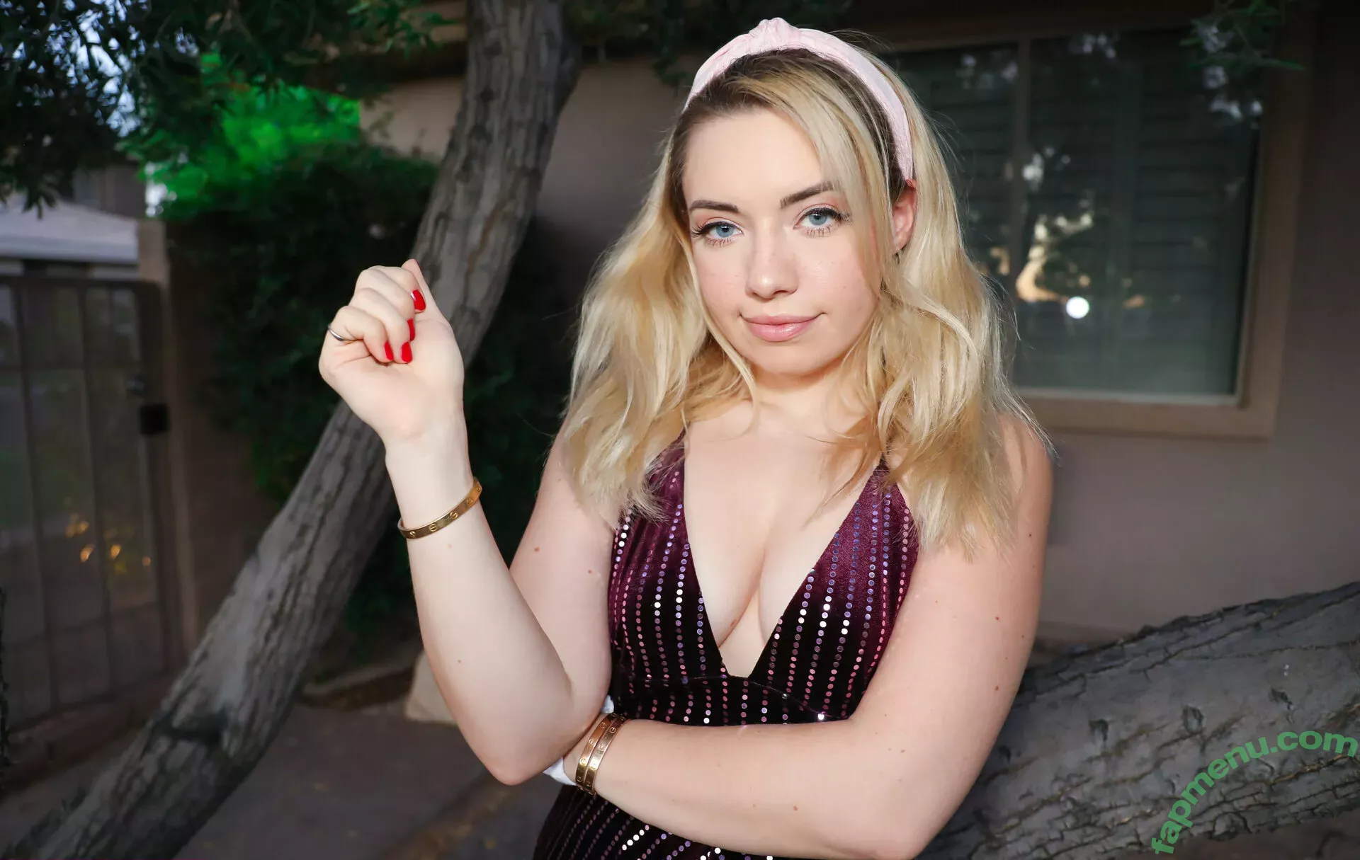 Dinglederper nude photo #0517 (Tori Deepfakes)