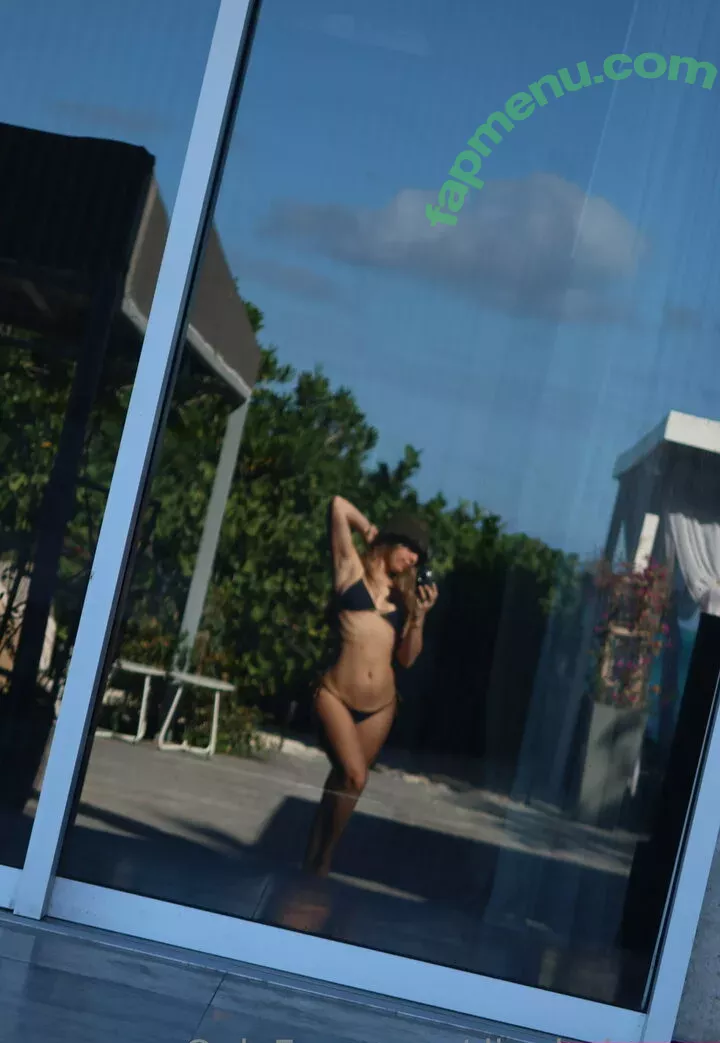 Dinglederper nude photo #0585 (Tori Deepfakes)
