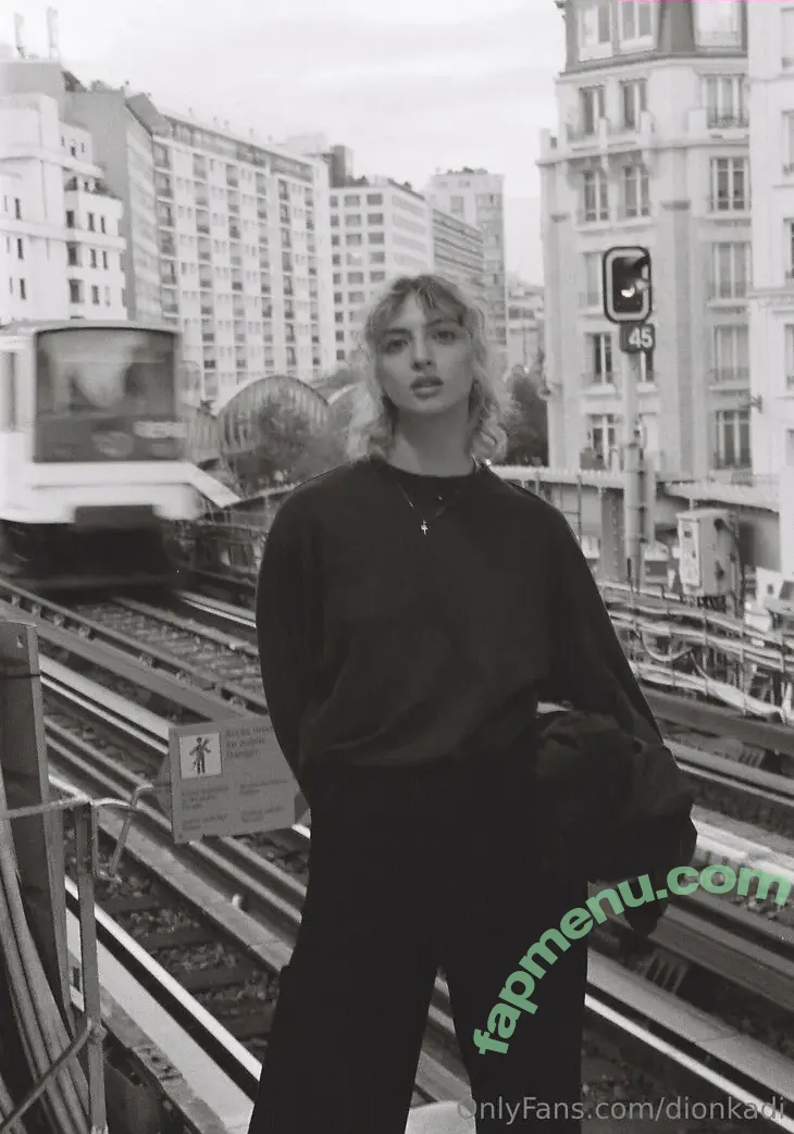 Dionkadi nude photo #0133 (Dionkadi)